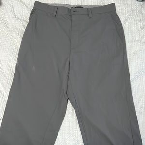 Grey men’s Callaway golf pants